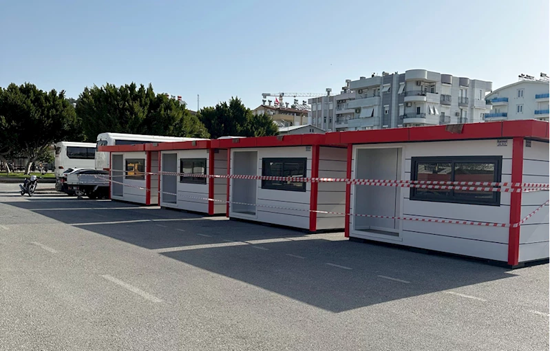 Karmod, Manavgat Belediyesine 5 adet halk ekmek büfe kabini teslim etti