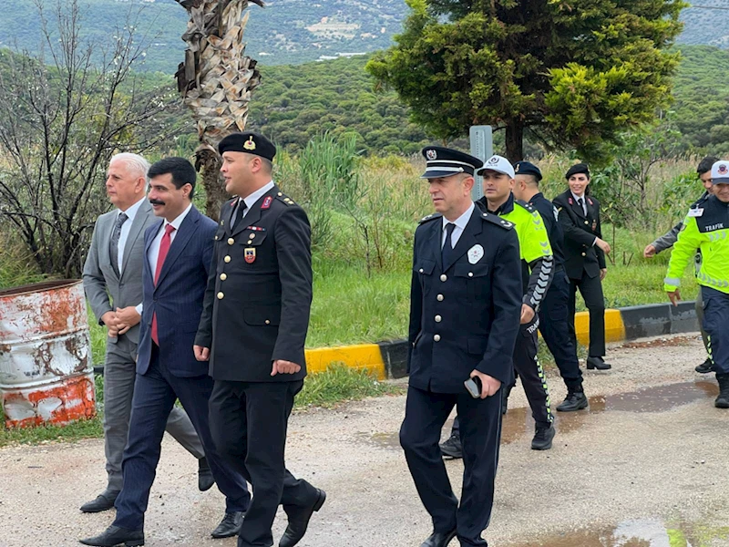 Demre Kaymakamı Bağlı, vatandaşın bayramını kutladı