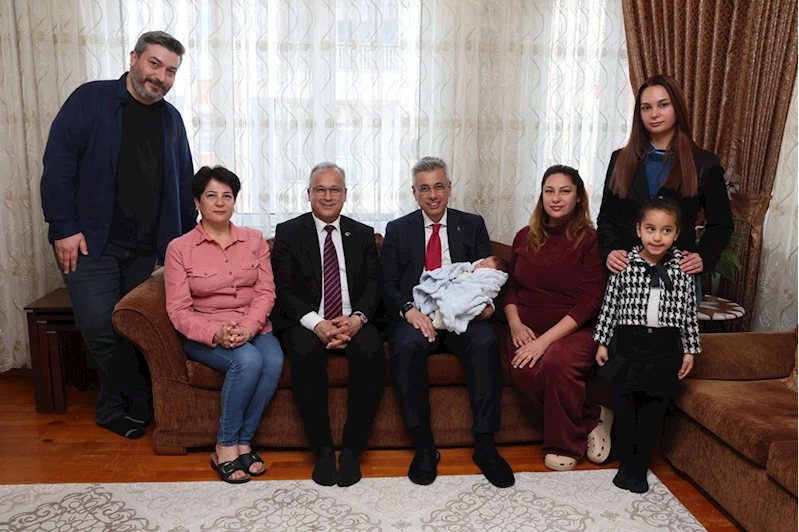 Bakan Memişoğlu, şehit Tabip Teğmen Nizam