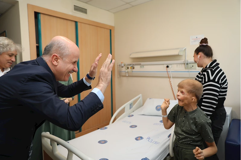 YÖK Başkanı Özvar