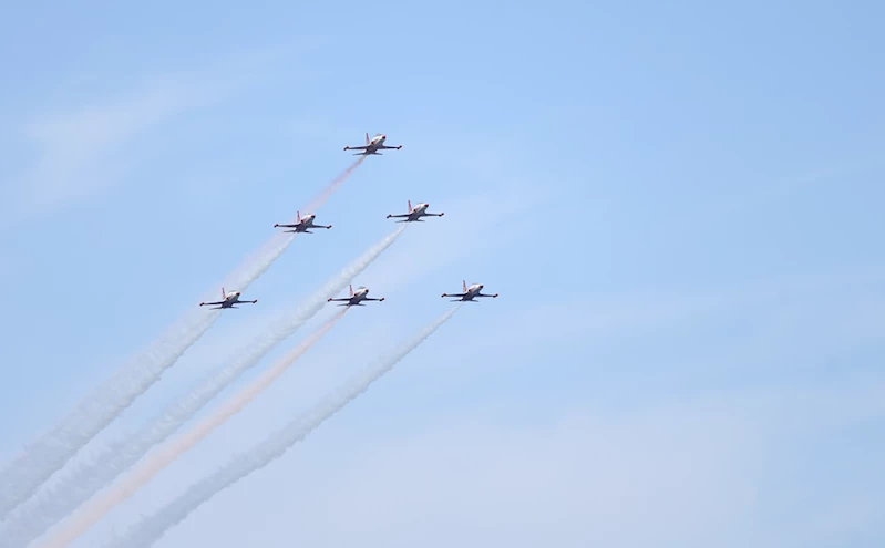 Türk Yıldızları, Antalya semalarında prova uçuşu yaptı