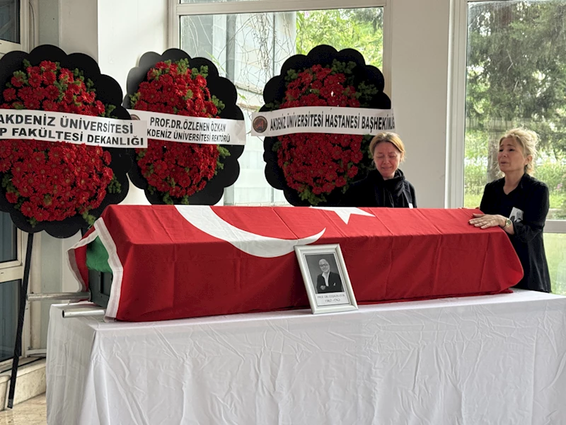 Farmakolog Prof. Dr. Coşkun Usta son yolculuğuna uğurlandı