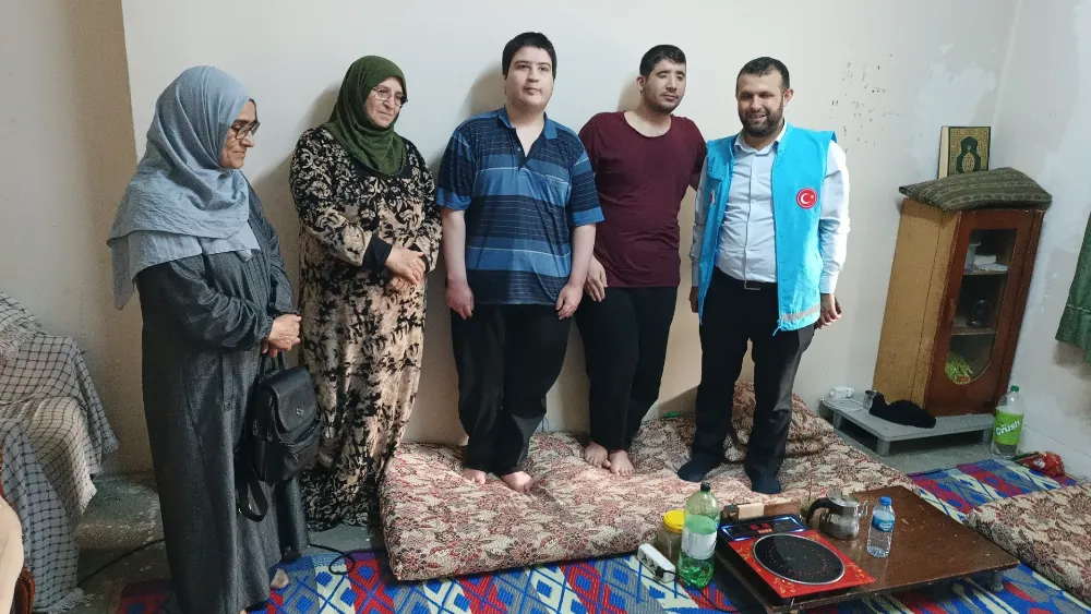 Osmaniye’de gençler ve din görevlilerinden engelli ailelere destek 