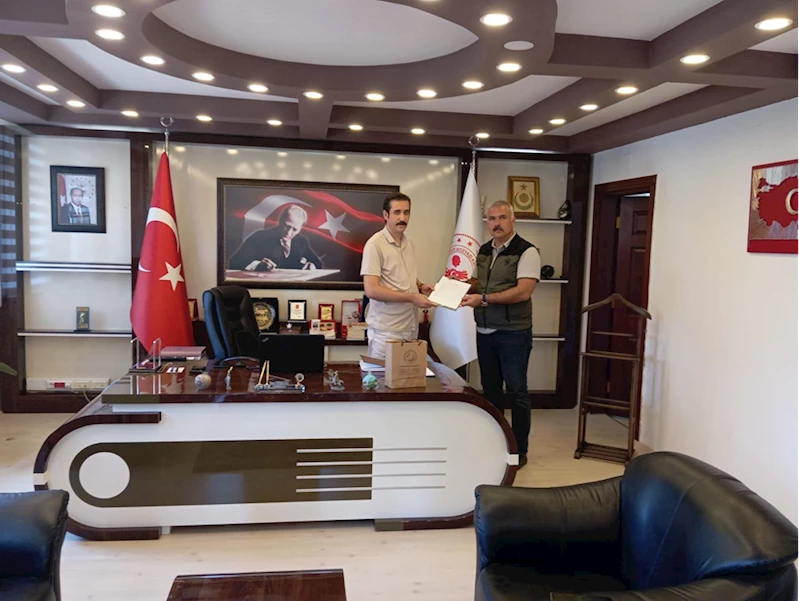 Kaymakam Topsakaloğlu, Orman İşletme Müdürü Fahri Uzlar