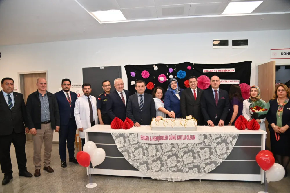 Osmaniye’de ebeler ve hemşireler günü kutlandı