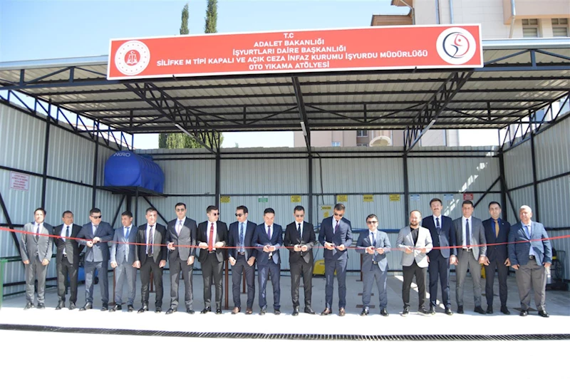 Silifke Adliyesinin otoparkında oto yıkama işletmesi açıldı 