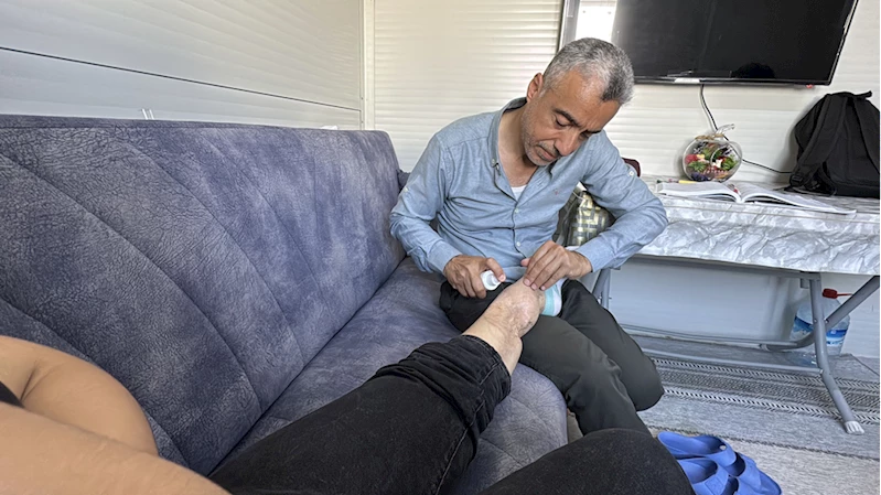 En büyük hayali deprem yüzünden yürüme zorluğu yaşayan kızının sağlığına kavuşması