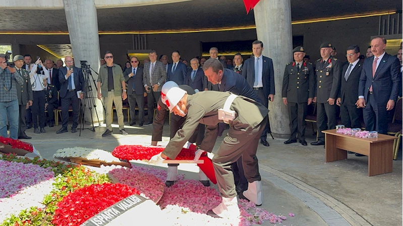 Dokuzuncu Cumhurbaşkanı Süleyman Demirel mezarı başında anıldı