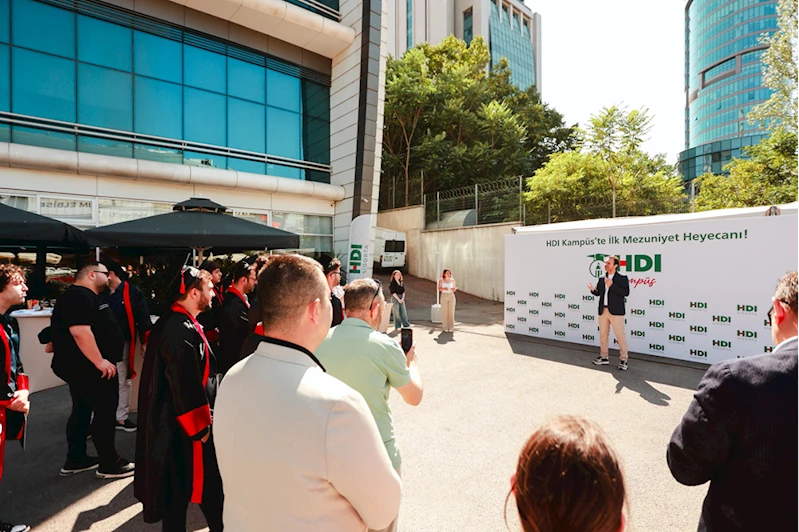 HDI Kampüs ilk mezunlarını verdi