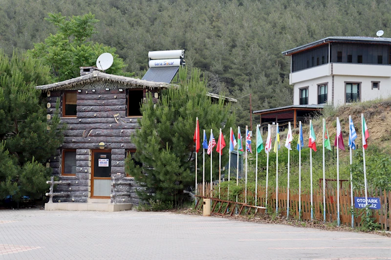 Karadenizli emekli öğretmen memleketindeki yayla turizmini Hatay