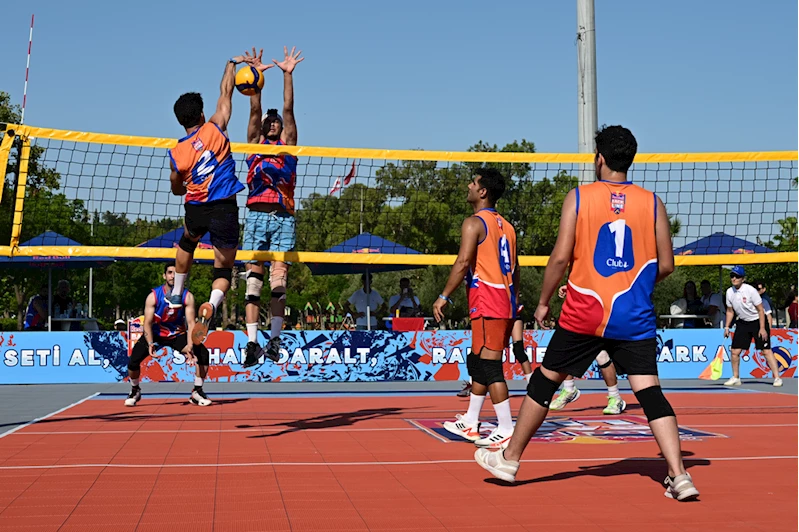 Red Bull Back Line Sokak Voleybolu Turnuvası