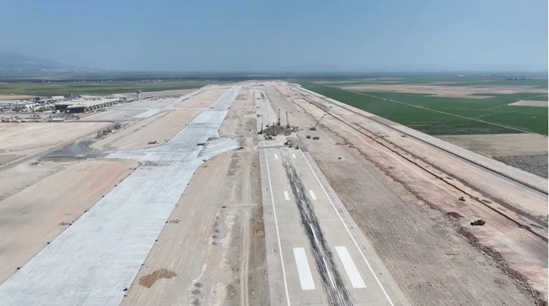 Onarım çalışması yürütülen Hatay Havalimanı 1 Eylül