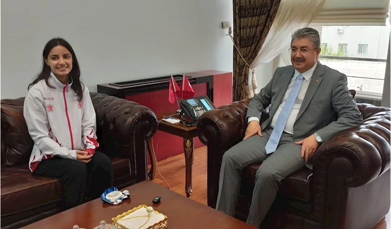 Vali Yılmaz Dünya Oyunları