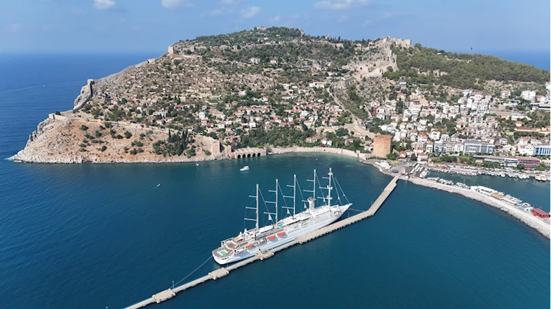 En büyük yelkenli yolcu gemilerinden 