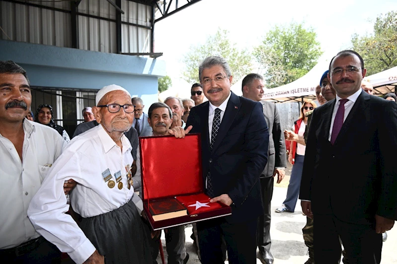 Osmaniye Valisi Erdinç Yılmaz Kadirli ilçesinde gazilerle bir araya geldi