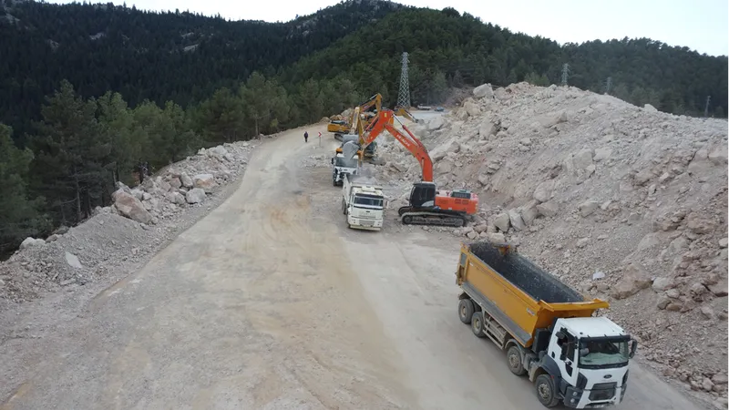 Akseki-Seydişehir kara yolu trafiğe kapatılacak