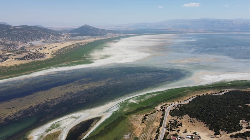 Eğirdir ve Hoyran göllerinin su seviyesi kuraklık nedeniyle düştü