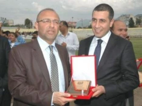 Osmaniye`de Amatör Spora Destek Verenlere Plaket
