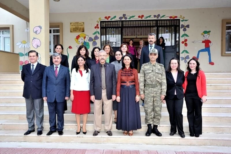 Vali Cerrah, Seher Sare Özden Anaokulu?nu ziyaret etti