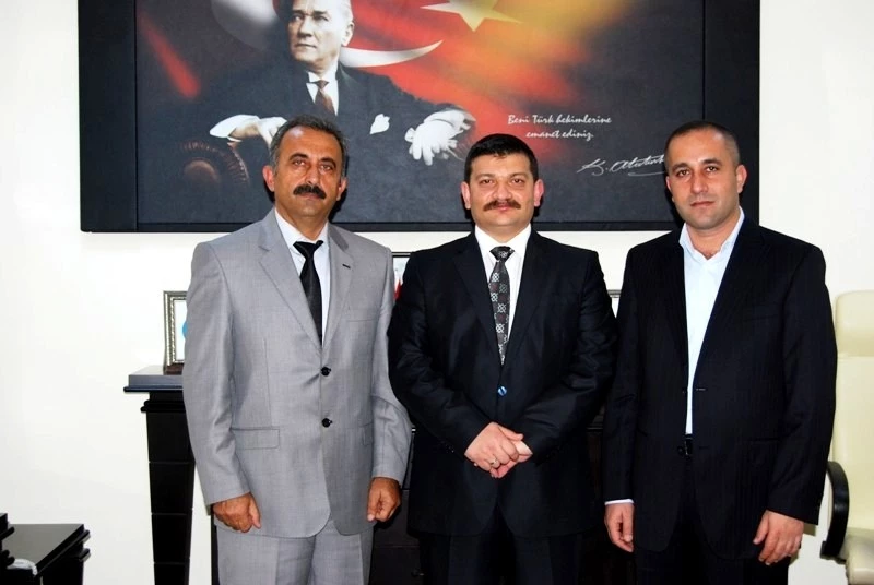 Kadirli Gazeteciler Cemiyetinden Cem Uraldı`ya  Ziyaret