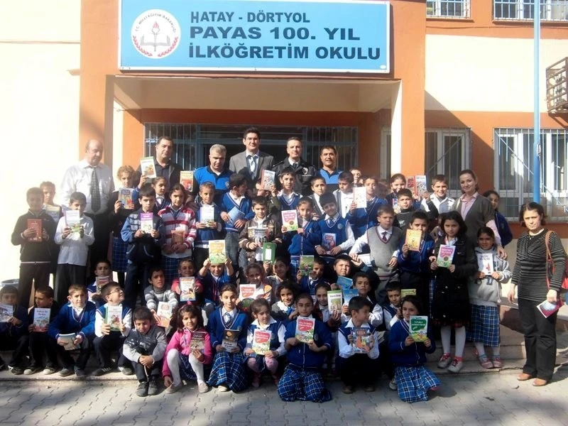 Payas Toplum Destekli Polislerinden 155 Kitap Oku Getir