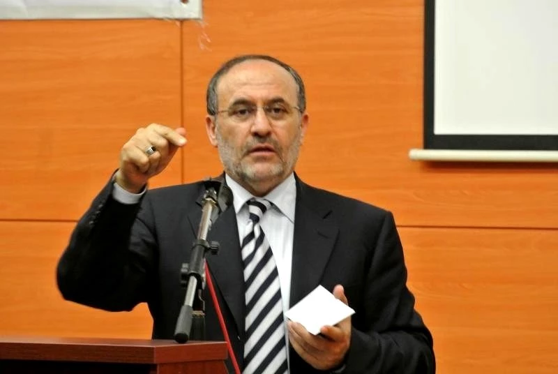 Kapusuz: Ülkeye en büyük kötülüğü darbeler vermiştir