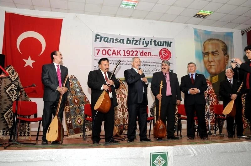 Âşıklar Dilinden Kurtuluş Gecesi Coşkulu Geçti