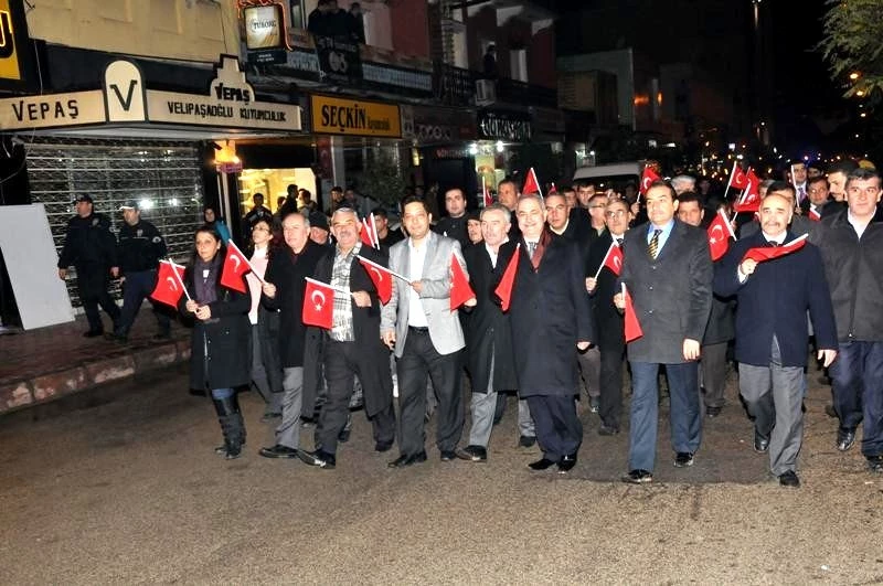 Fener Alayında Havai Fişek Gösterisi