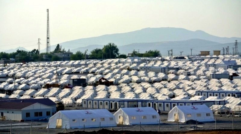 Valilikten Suriyelilere verilen  yemek açıklaması