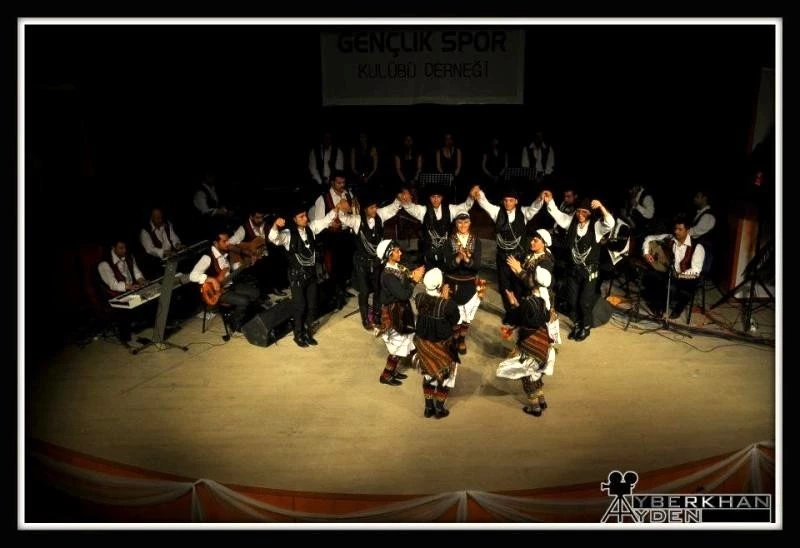 Ruhnevaz Türk Müziği Topluluğu Konser Verecek