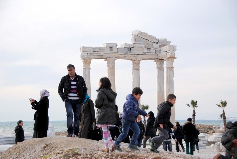 Manavgat`ta gençler tarihle buluşuyor