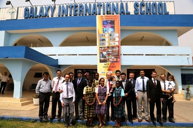 Kadir Topbaş, Gana`da Türk okulunu ziyaret etti