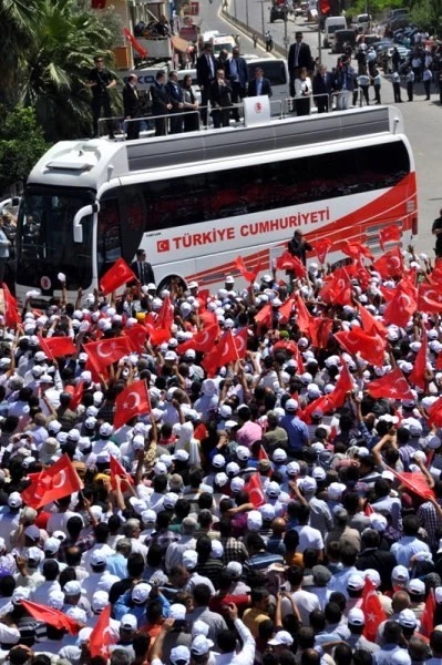 Başbakan Erdoğan: Aramıza nifak sokamayacaklar