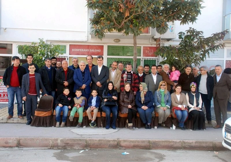 Selam, iletişimi başlatan kapıdır