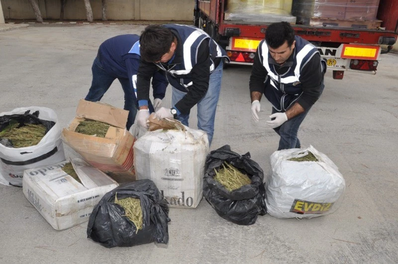 Bir ayda 72 bin 546 paket kaçak sigara ele geçirildi