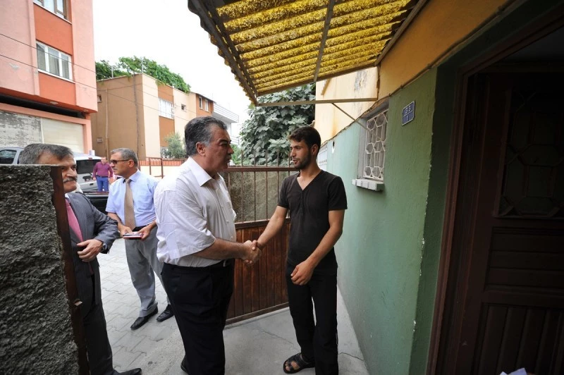 Vali Kerem Al, yine yoksul ailelerin yanında