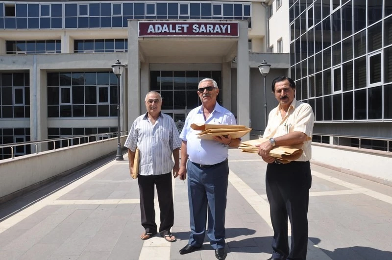 Seçmen listeleri muhtarlara teslim edildi