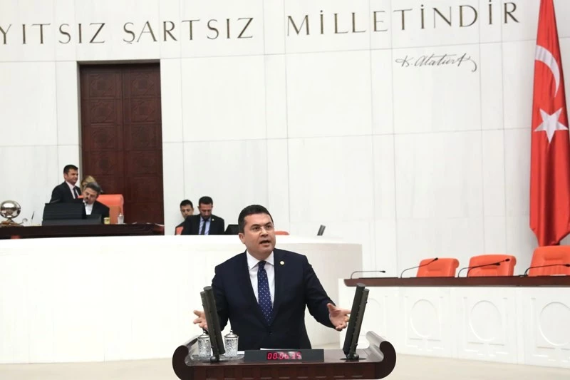 MHP?li Ersoy?u CHP ve AKP?liler de Alkışladı!