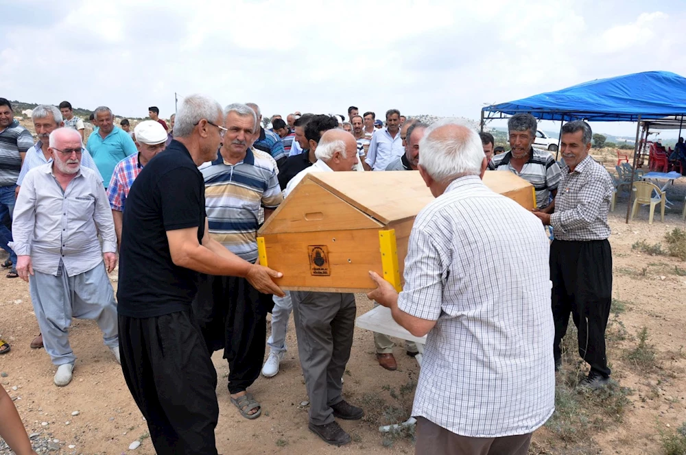Köylülerden taş ocağı kurulmasına cenaze namazlı tepki