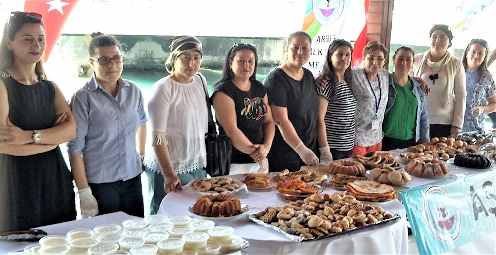 ?Hem öğren hem eğlen? sloganıyla gerçekleştirilen, Arsuz Öğrenme Şenliği, şenlik havasında geçti...