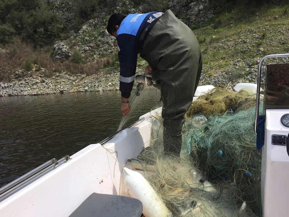 Osmaniye`de, tatlı sulardaki ağlar toplandı