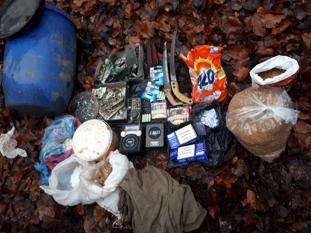 Amanoslarda dinamitle güçlendirilmiş 15 kilo A4 plastik patlayıcı ele geçirildi