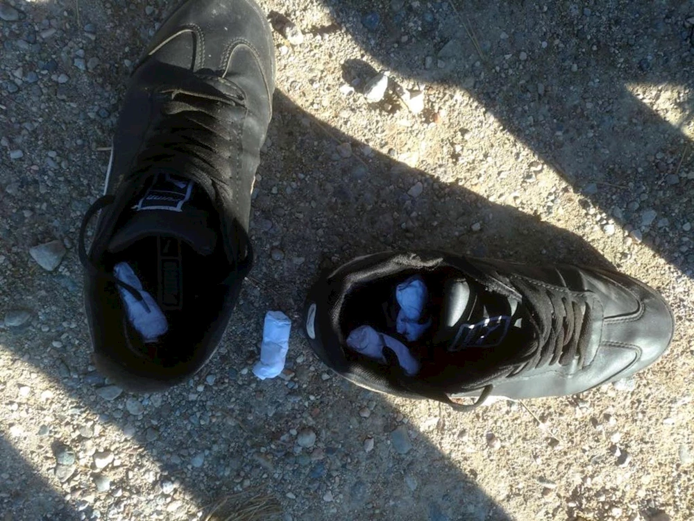 Ayakkabısının içinden uyuşturucu çıktı