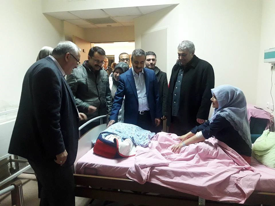 Milletvekili Önal, 2018?in ilk bebeklerini ziyaret etti