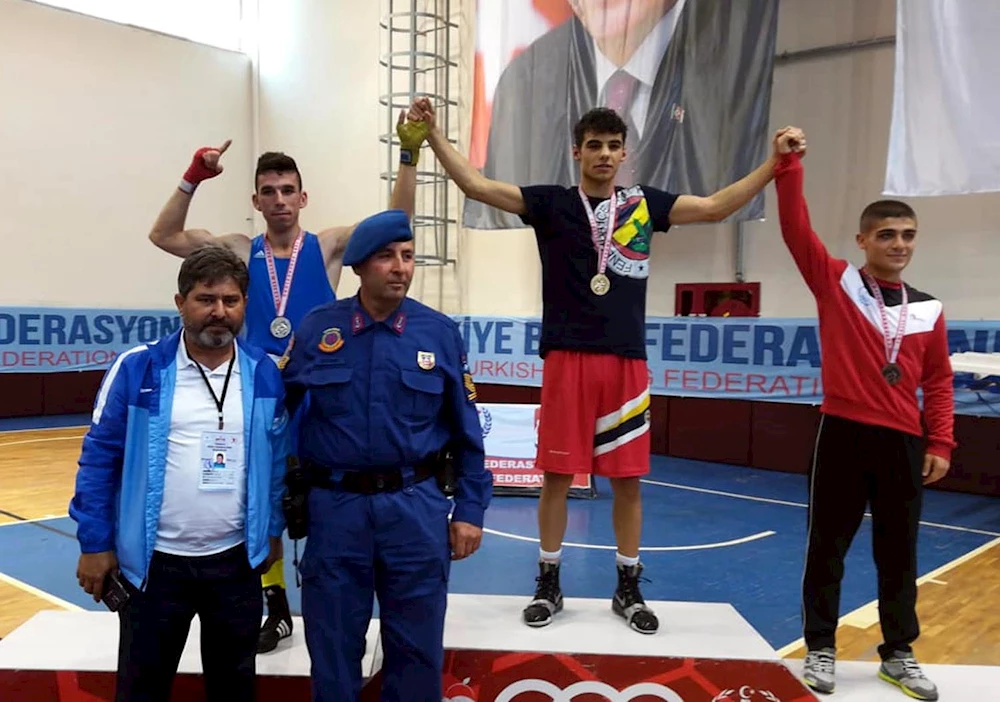 Osmaniyeli boksörden Türkiye derecesi