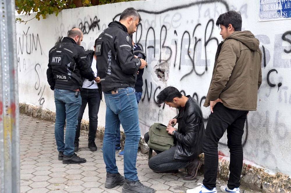 Okul önlerinde Narkotim denetimi