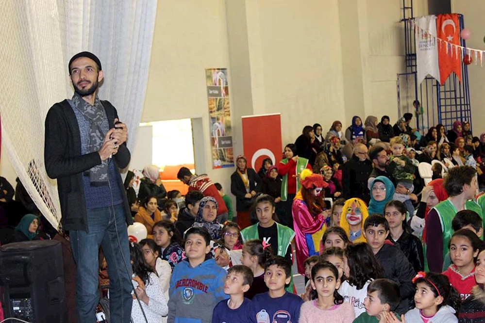 Yetimlerin yüzünü güldüren etkinlik