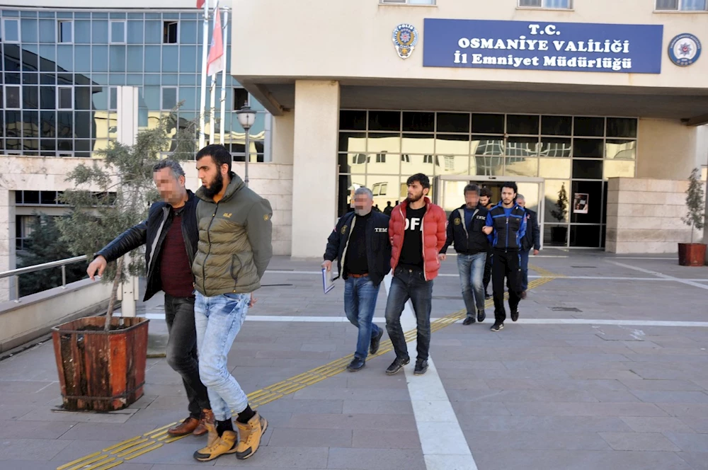 Osmaniye`de HTŞ Terör örgütü şüphelisi 9 Suriyeli gözaltına alındı