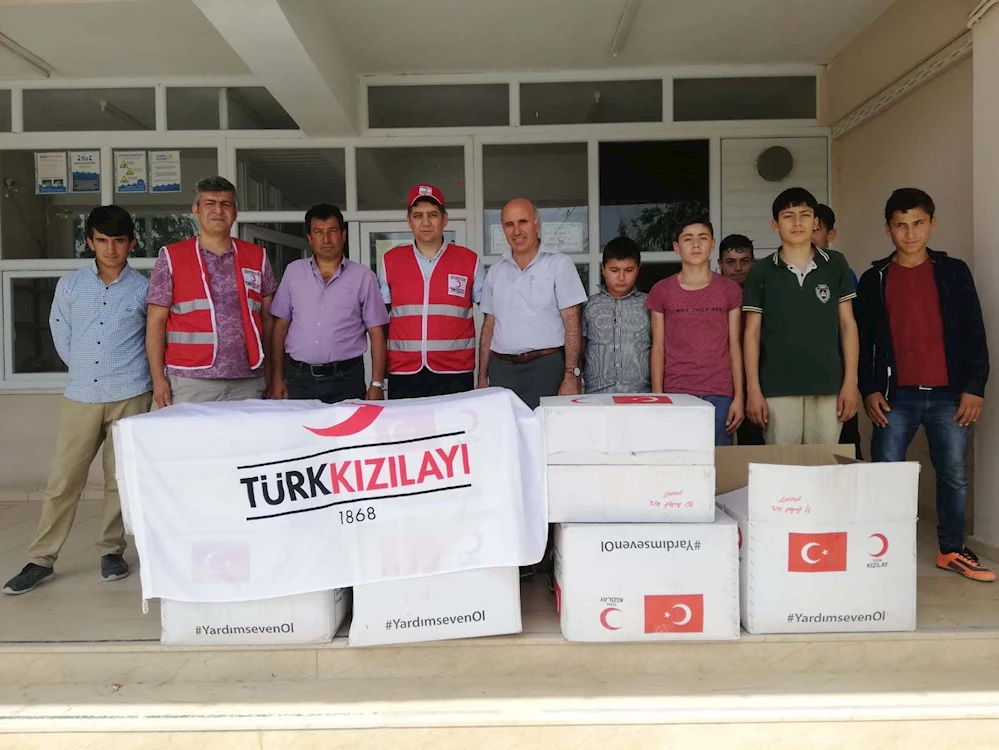 `Kolide ne var` kampanyasıyla, köy okulu öğrencilerine destek