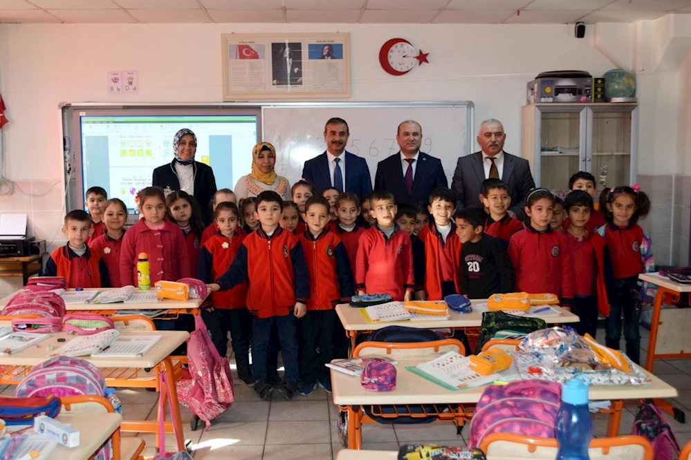 Okuma yazmayı öğrendi, ilk mektubu Sağlık Müdürü`ne yazdı